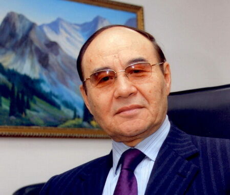 Тулеутай СУЛЕЙМЕНОВ, первый министр иностранных дел независимого Казахстана: Шли, как в тоннеле: по сторонам темно, впереди светло