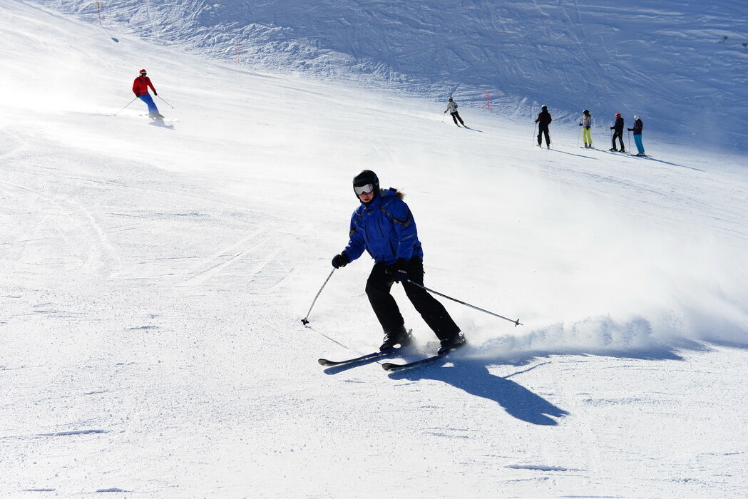 С горы - на лыжах – Фото №1 С горы - на лыжах – Фото №1
