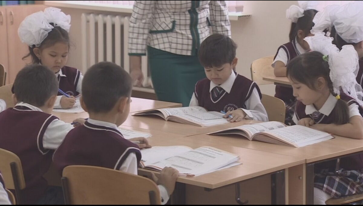 Скоро в школу