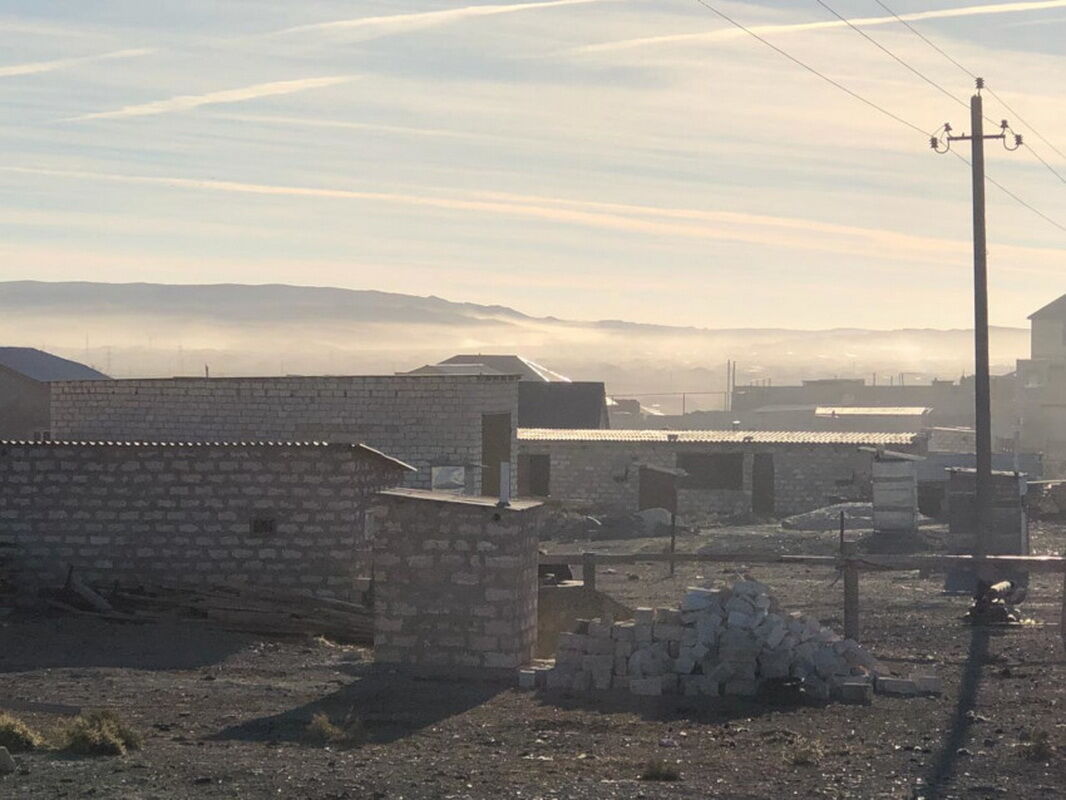 Под пылевой завесой