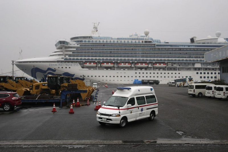 В Японии лайнер Diamond Princess покинули 500 пассажиров