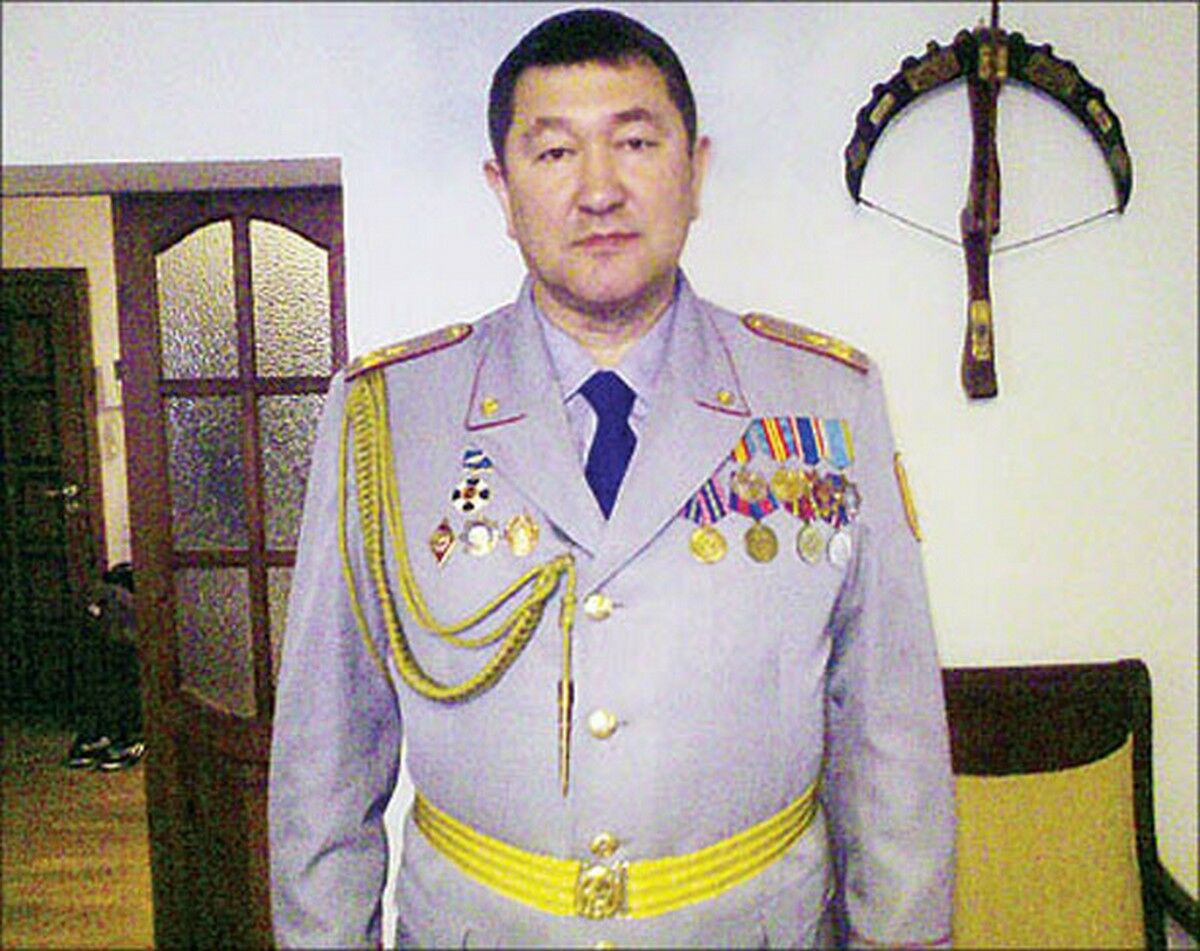 Полковника никто не сыщет?