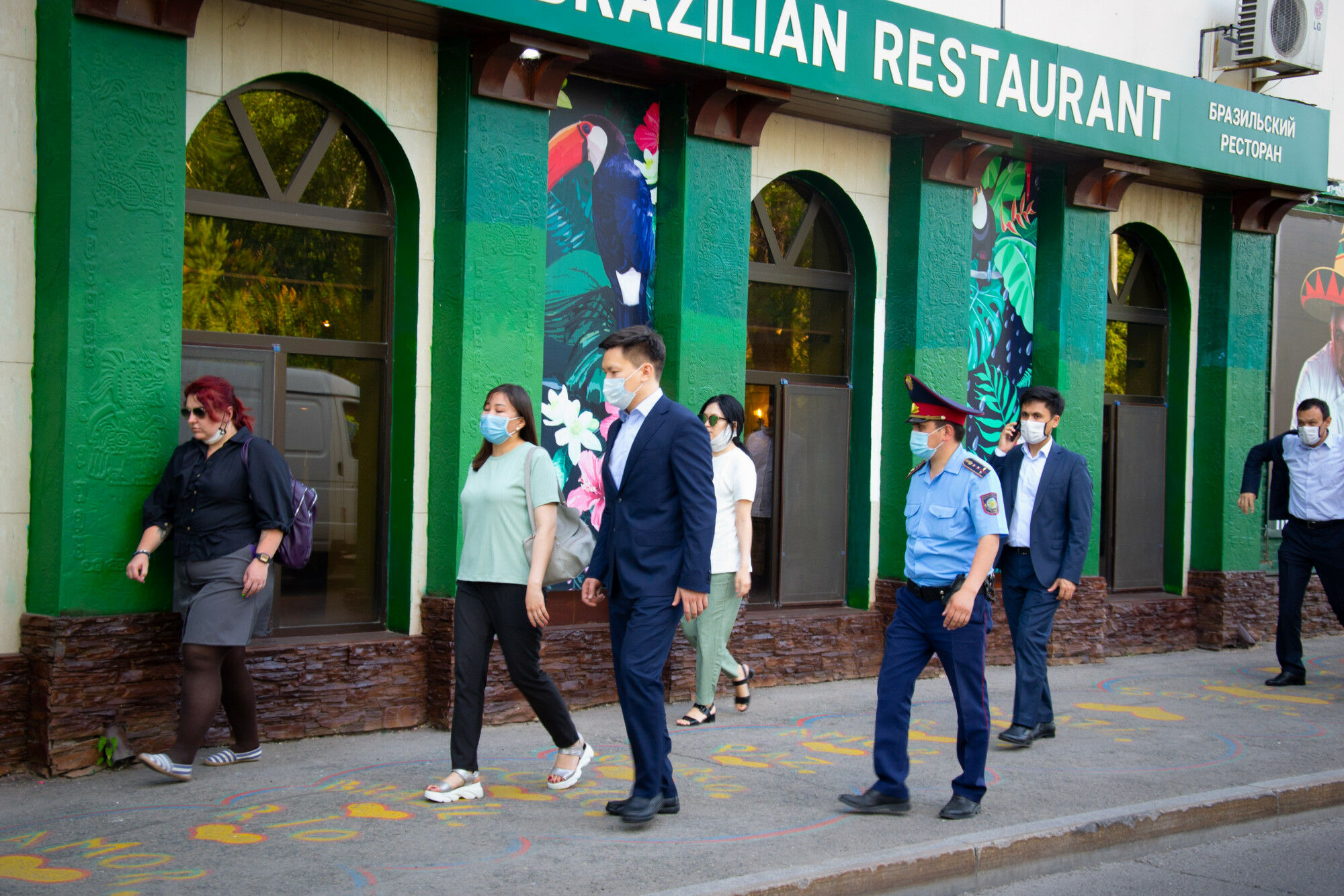 В Нур-Султане продолжаются рейды на соблюдение предприятиями саннорм – Фото №5 В Нур-Султане продолжаются рейды на соблюдение предприятиями саннорм – Фото №5