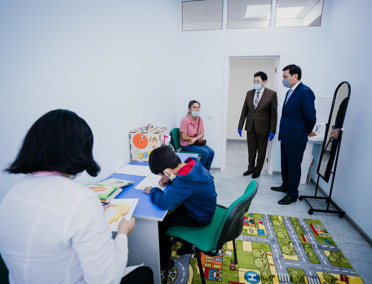 Два реабилитационных центра для особенных детей открыли в Нур-Султане – Фото №4