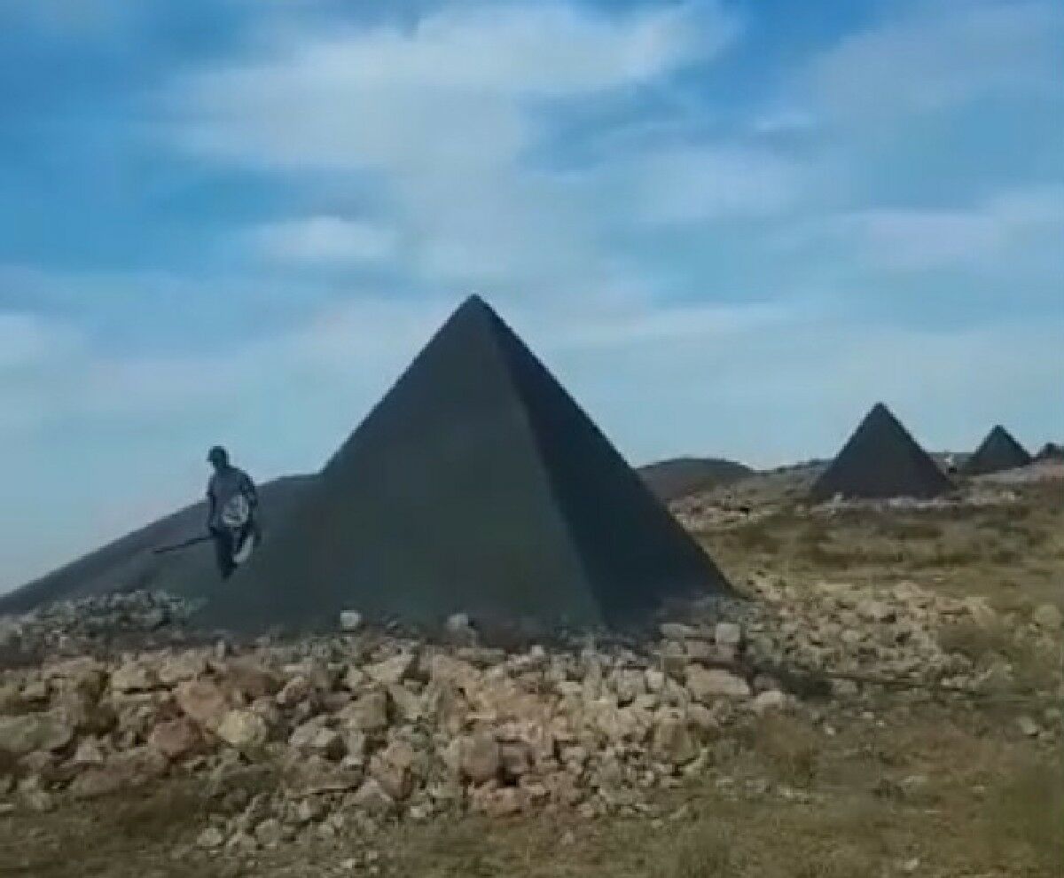 Пирамиды  от CОVID