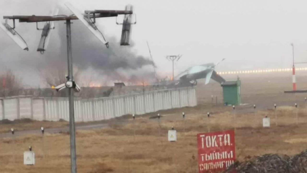 ЧП с военным самолетом в аэропорту Алматы, есть жертвы (видео)
