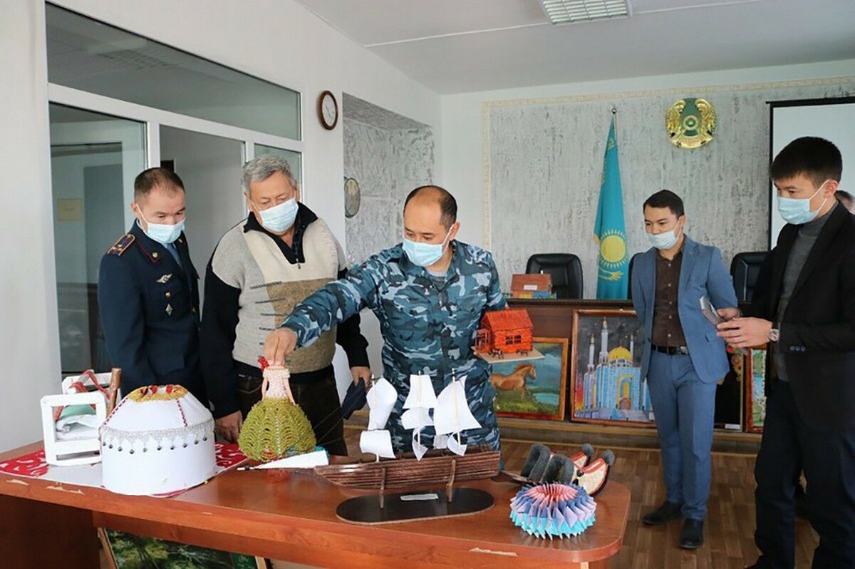 Творчество в неволе