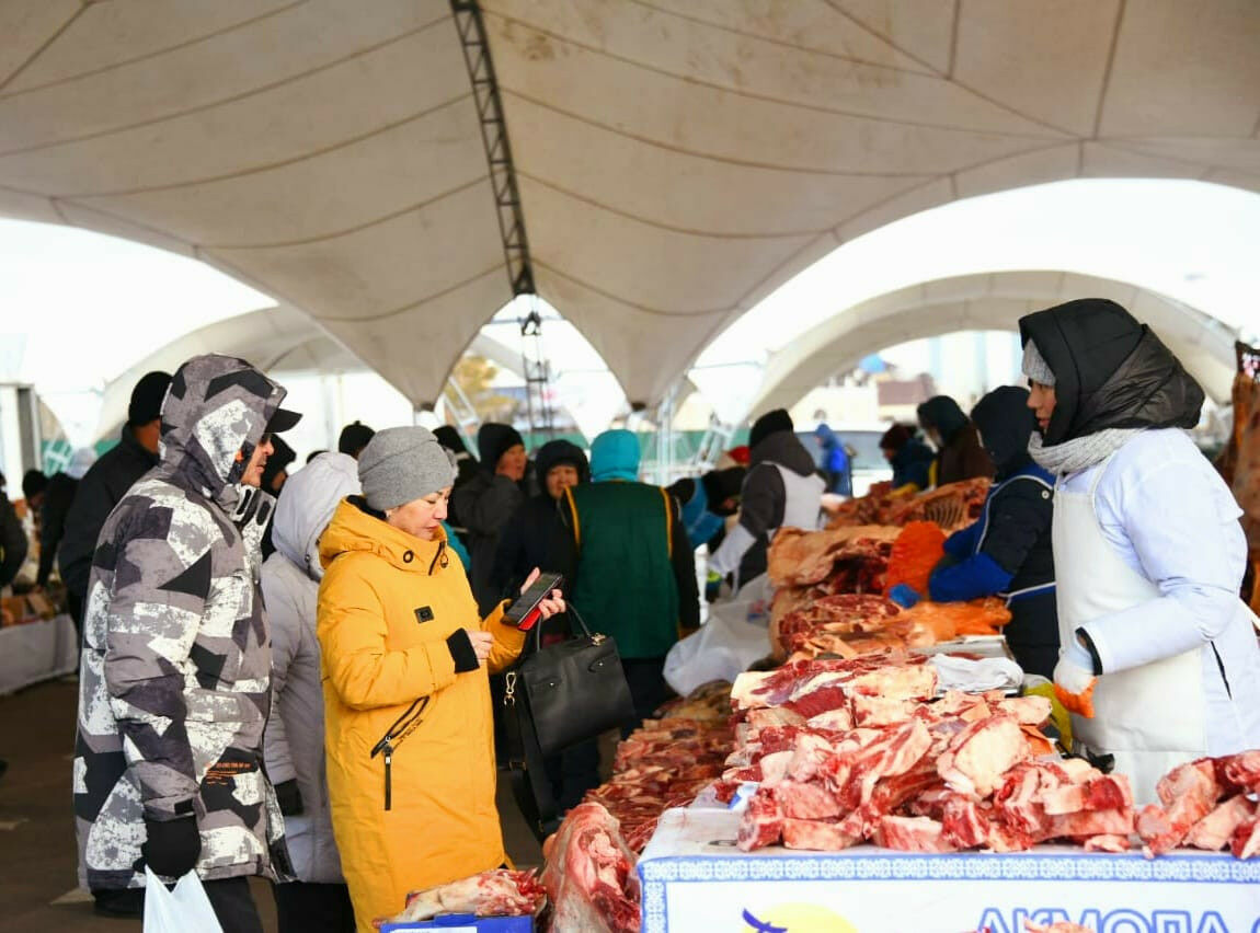 Товаропроизводители регионов собрались на очередной столичной ярмарке – Фото №1