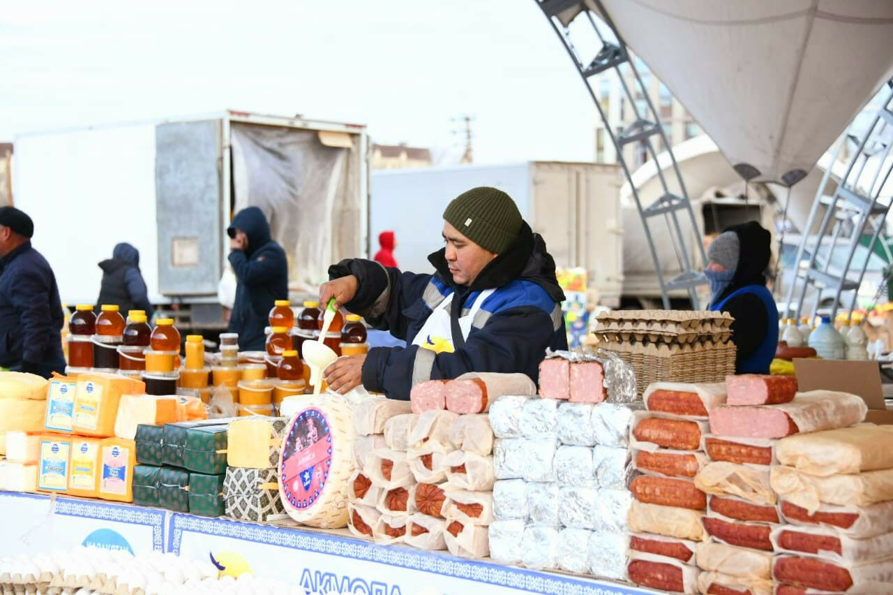 Товаропроизводители регионов собрались на очередной столичной ярмарке – Фото №8