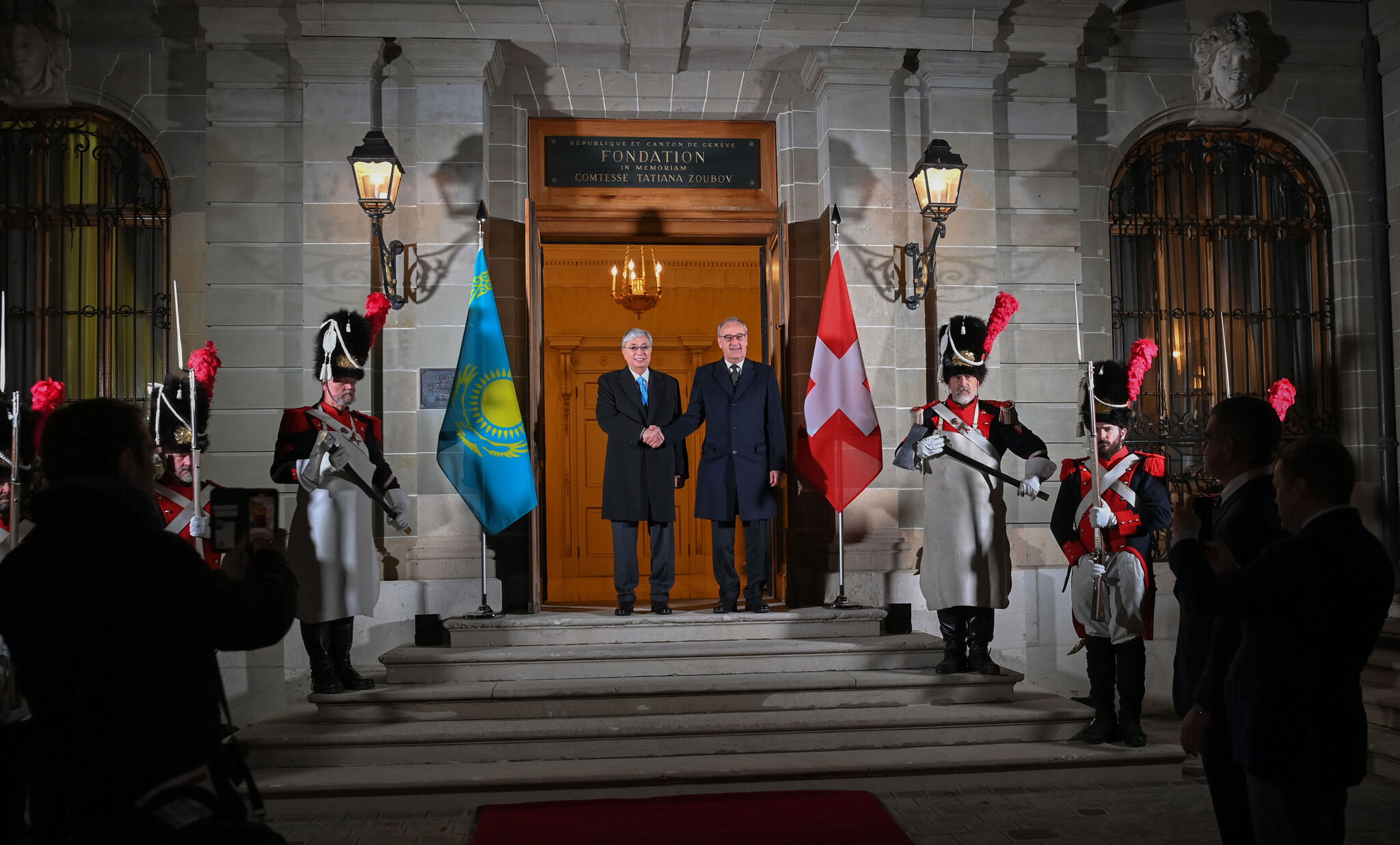 Глава государства провел переговоры с Президентом Швейцарии