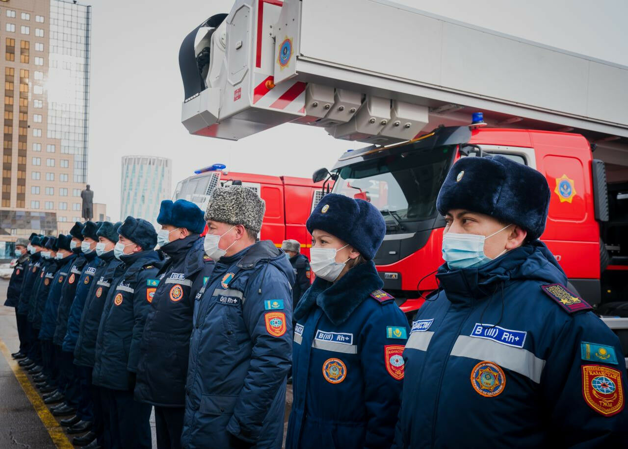 Авто для пожарных. Столичный ДЧС получил современную спецтехнику