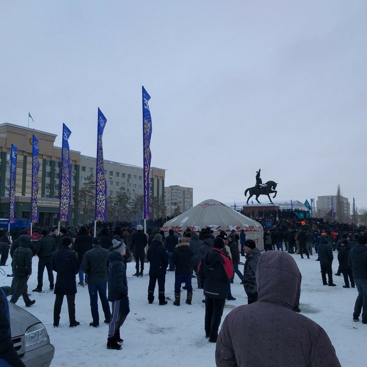 Усть-Каменогорск тоже митингует