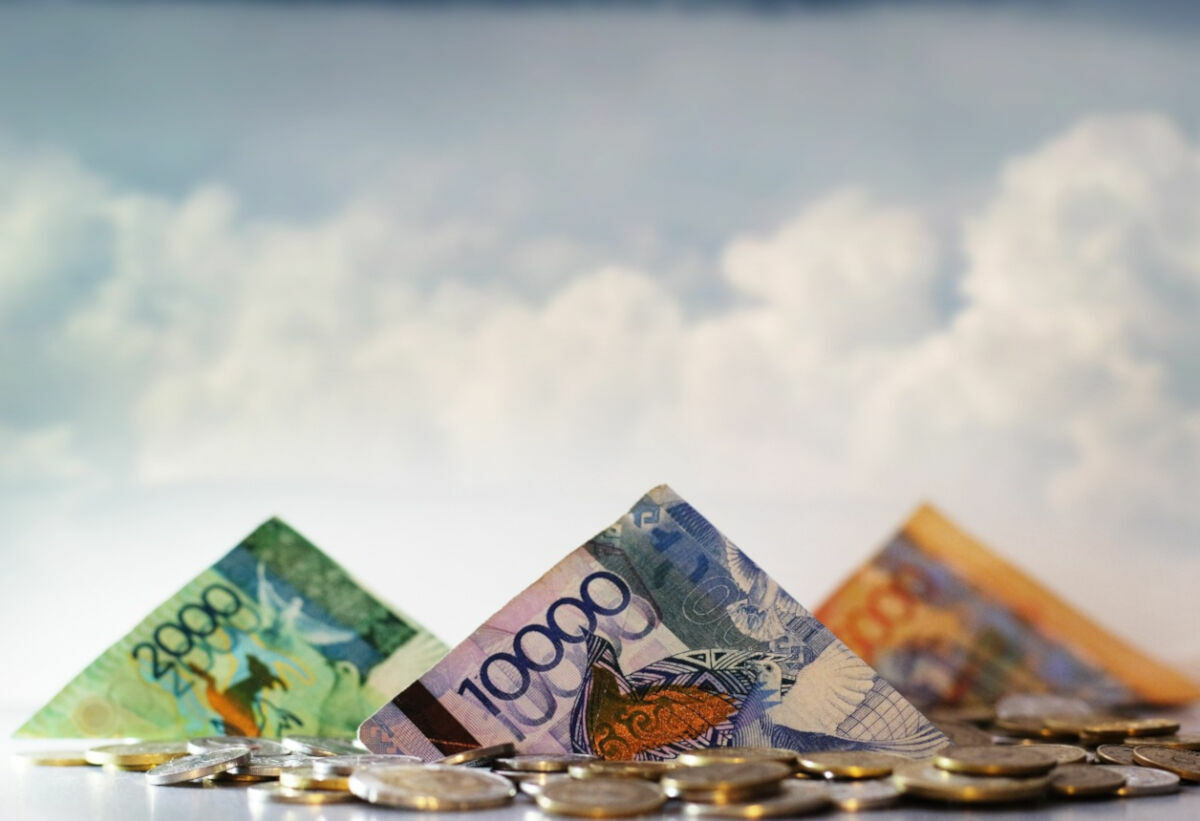 Неймётся людям