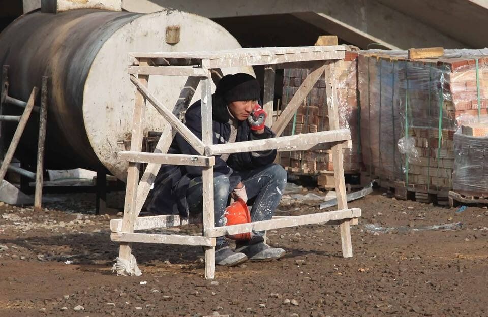 Хозяин ущемляет