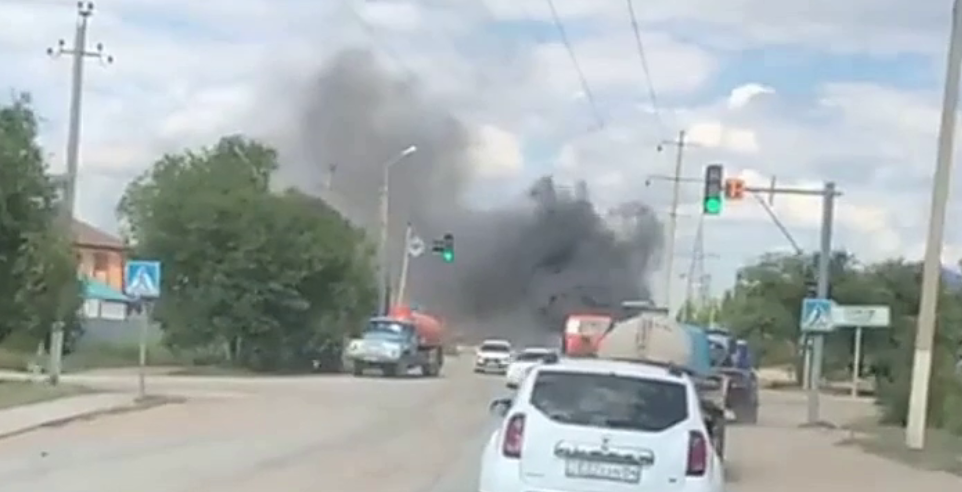 Водитель загоревшегося на ходу «КамАЗа» отогнал грузовик подальше от людей в Актобе