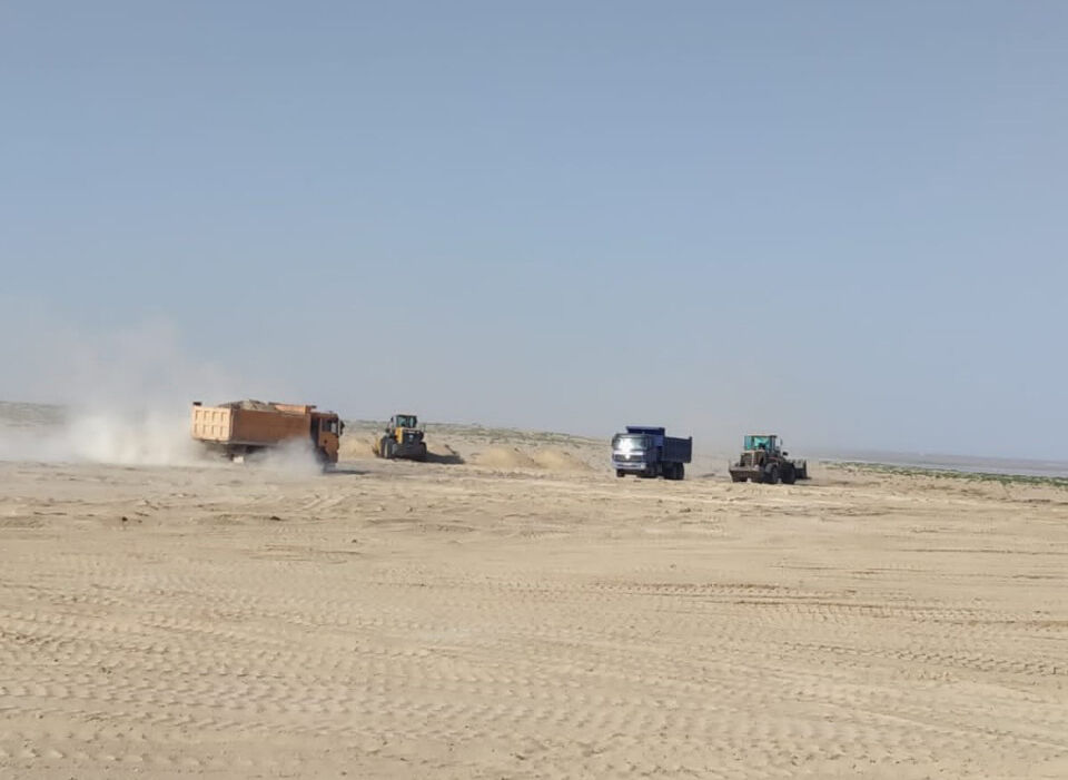 Ни шатко ни валко