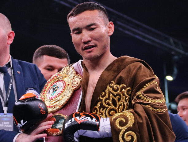 Казахстанский боксер Канат Ислам победил «Зверя» в США