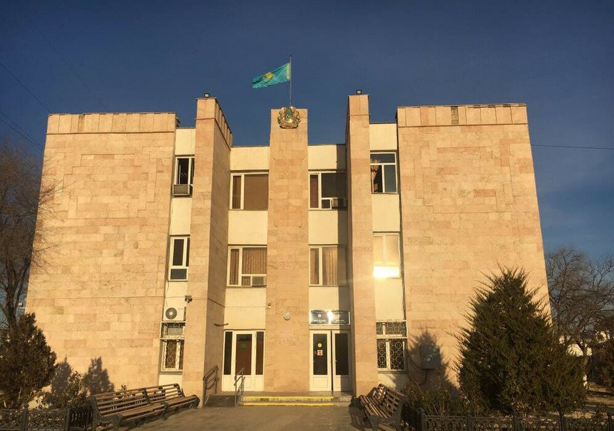 Как там с этикой  и моралью?