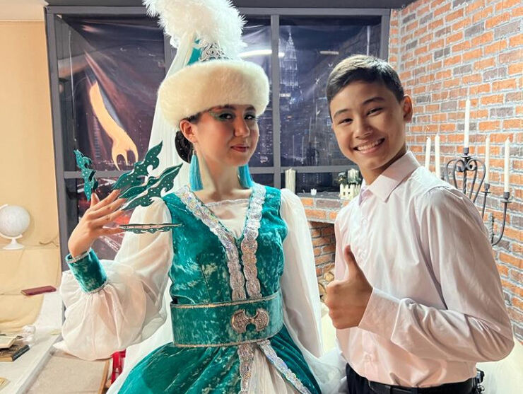 Арулат очень рад