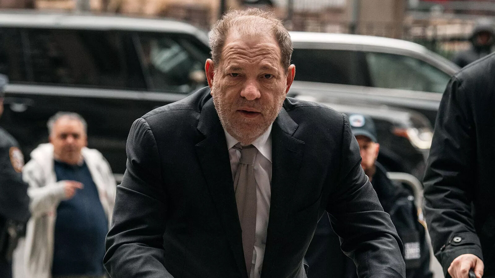 Бесконечный список продюсера