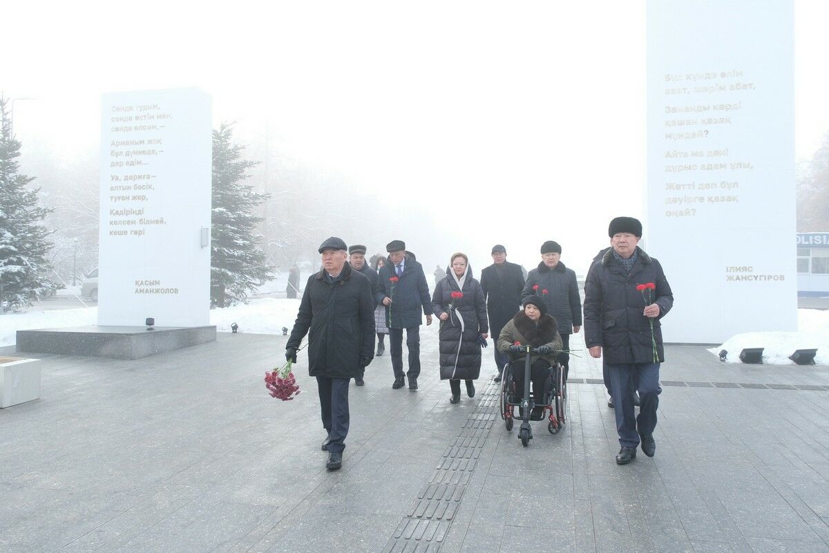 В Алматы почтили память жертв январских событий – Фото №3
