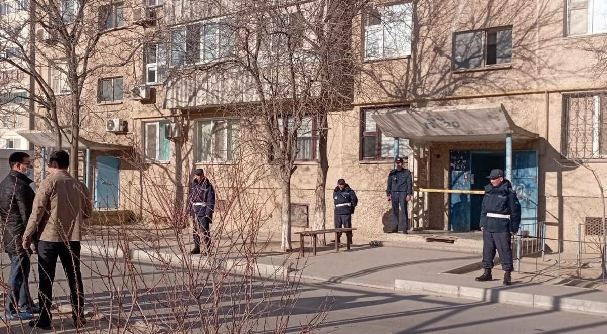 В Актау мужчина убил своих трех несовершеннолетних детей