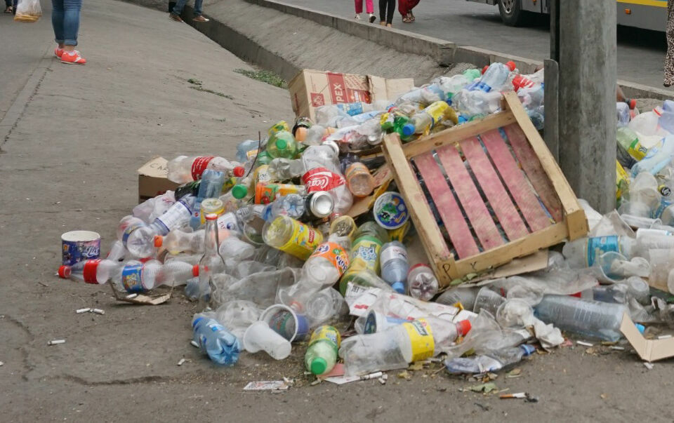 Сорят деньгами