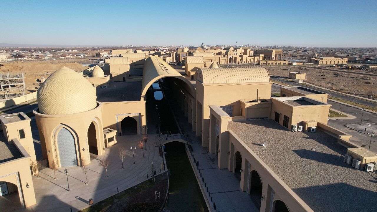 История  и деньги