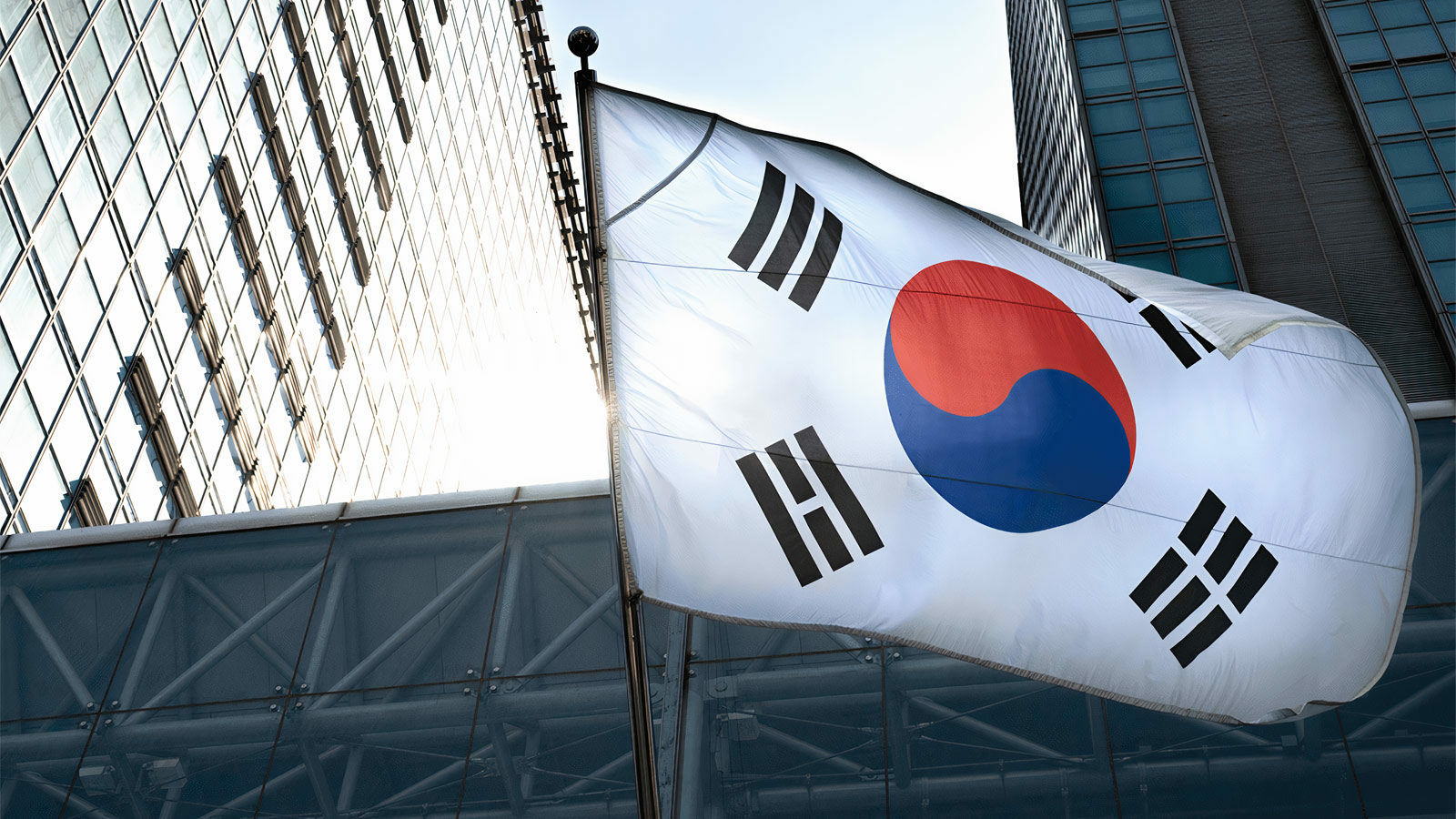 Сеул просит пенсионеров не беспокоиться