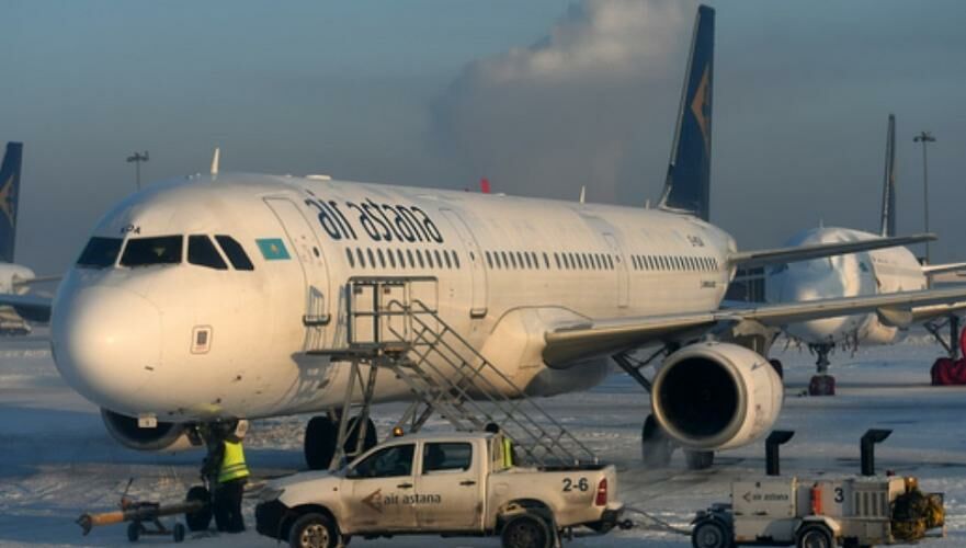 Летевший из Алматы в Анталью самолет Air Astana экстренно сел в Актау из-за неисправности