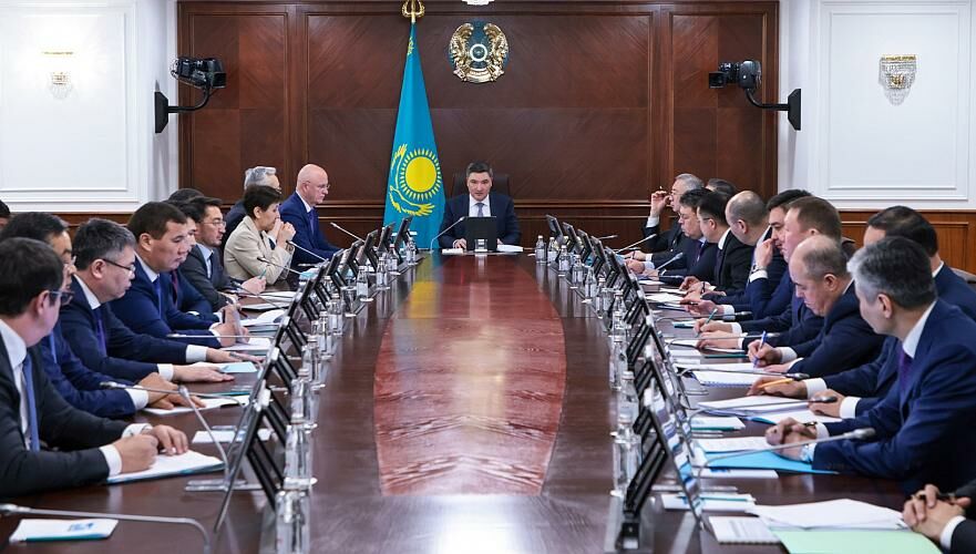 Кабмин обещает выполнить поручения Токаева по росту экономики и уровня жизни граждан
