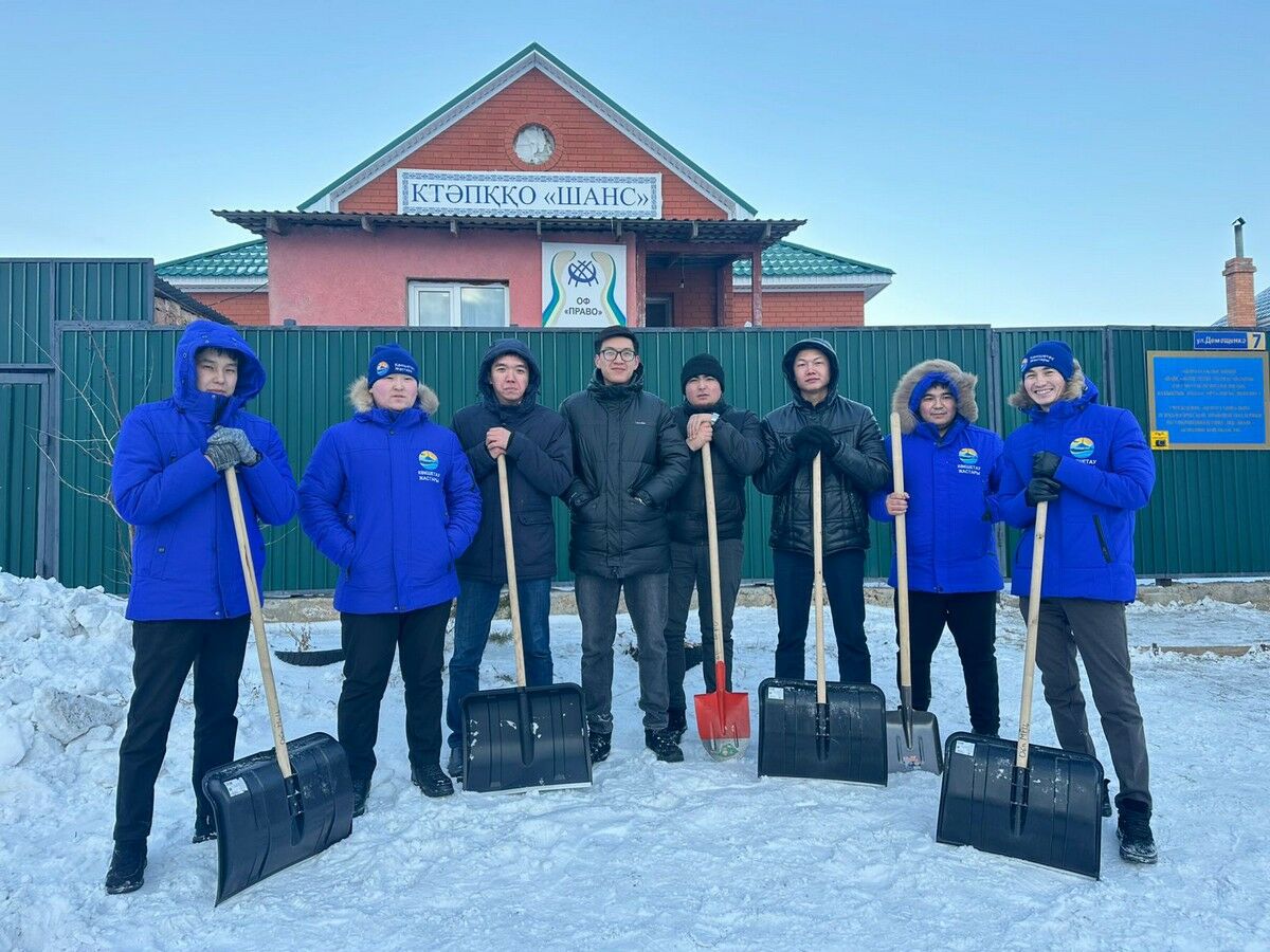 Волонтёр спешит на помощь