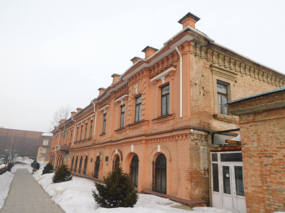 Он же памятник!..