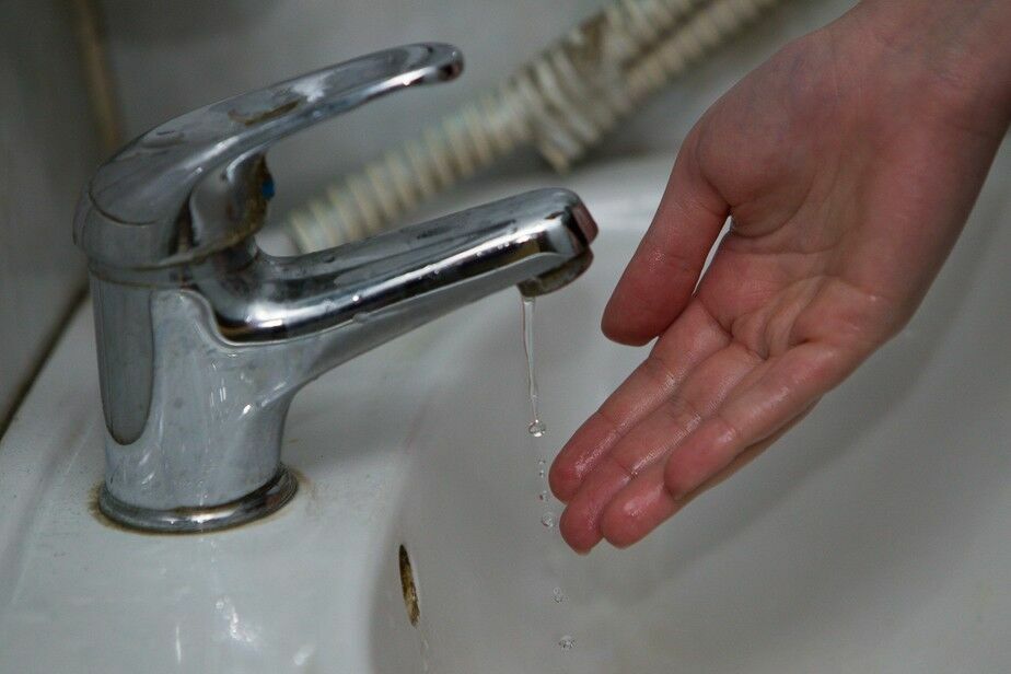 Воду временно отключат из-за ввода новых водопроводных сетей в Алматы