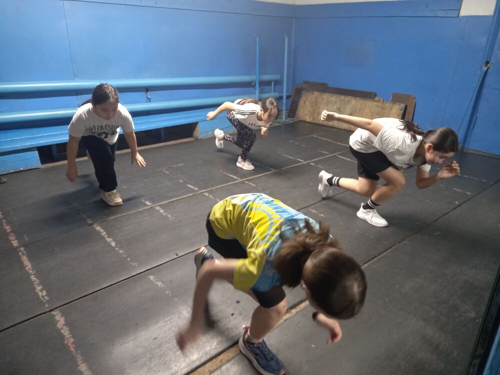 Одним - всё,  а другим - ничего?