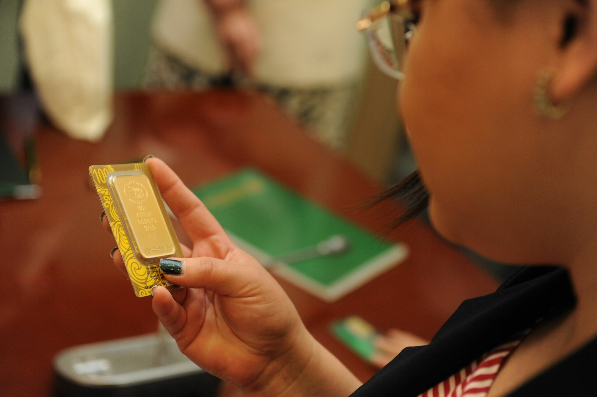 Казахстанцы купили в 2024 году 2,5 тонны золотых слитков – Нацбанк