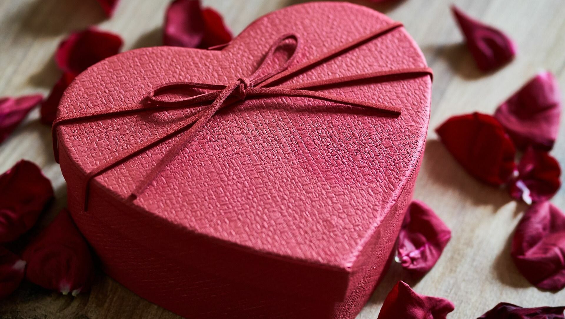 Не только от мужчин