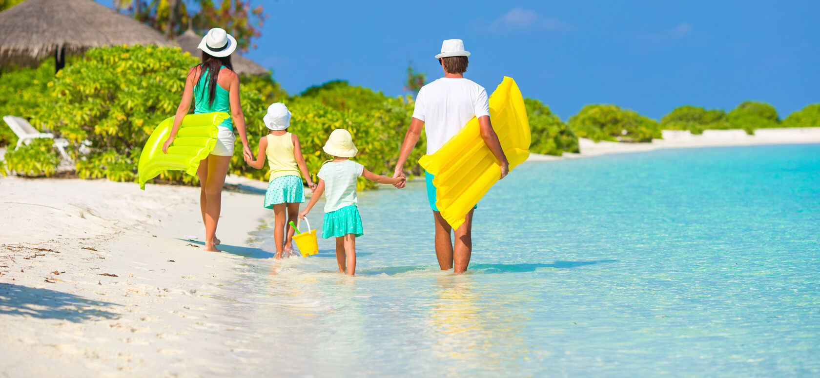 Отпуск под ударом:  налоговики добрались до туроператоров