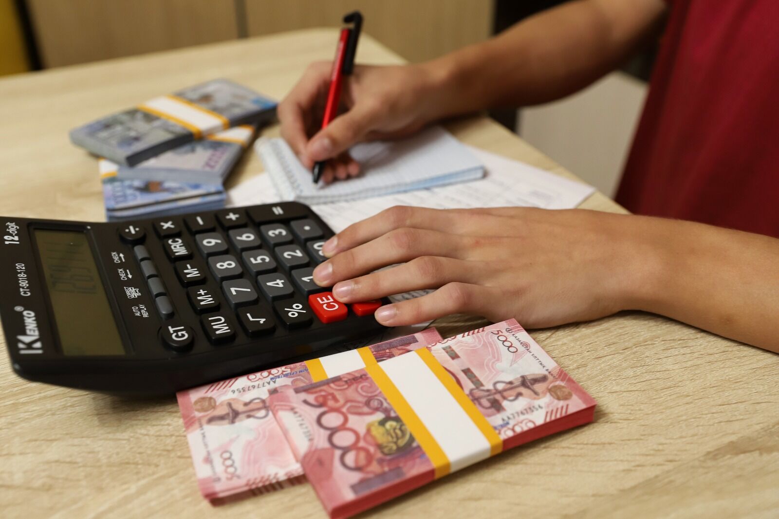 Но продолжают спать спокойно...