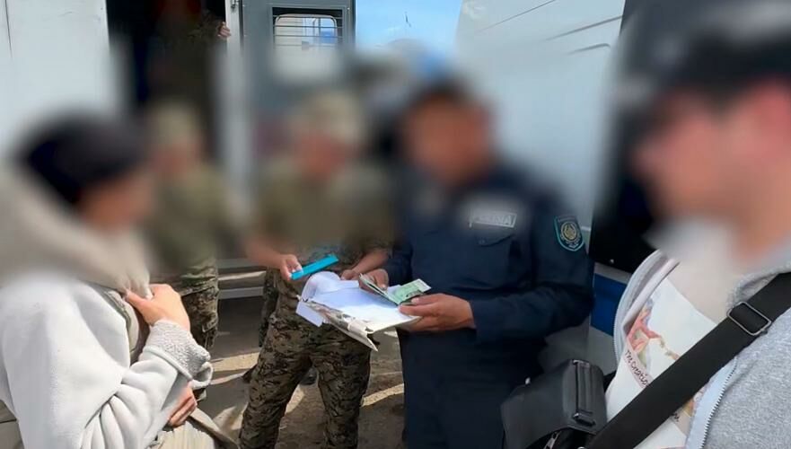 Подозреваемую в мошенничестве на 230 млн тенге казахстанку экстрадировали из Кыргызстана