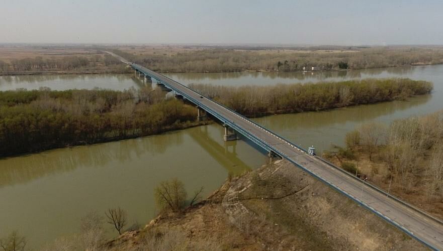 Движение по мосту через Иртыш ограничили на трассе Астана – Павлодар