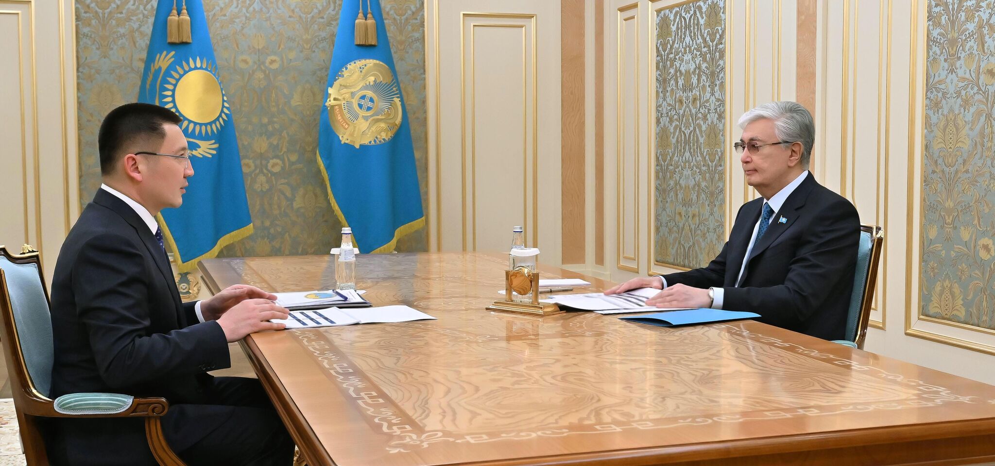 Глава государства принял акима Павлодарской области Асаина Байханова