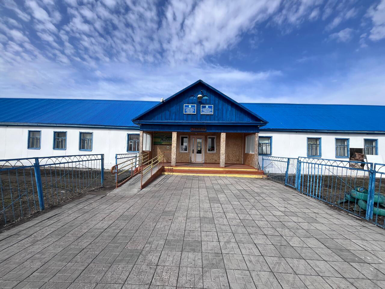 Забот -  выше потолка