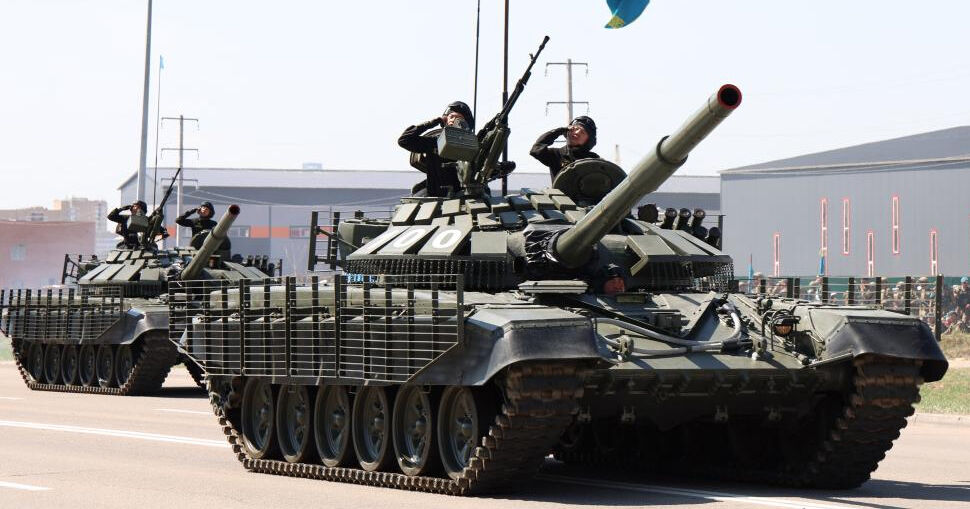 И вновь - к торжественному маршу!