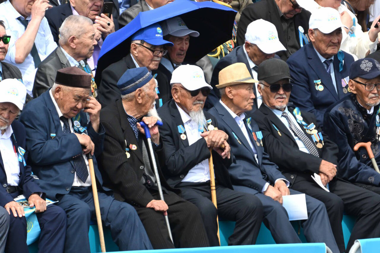 Марш под мирным небом