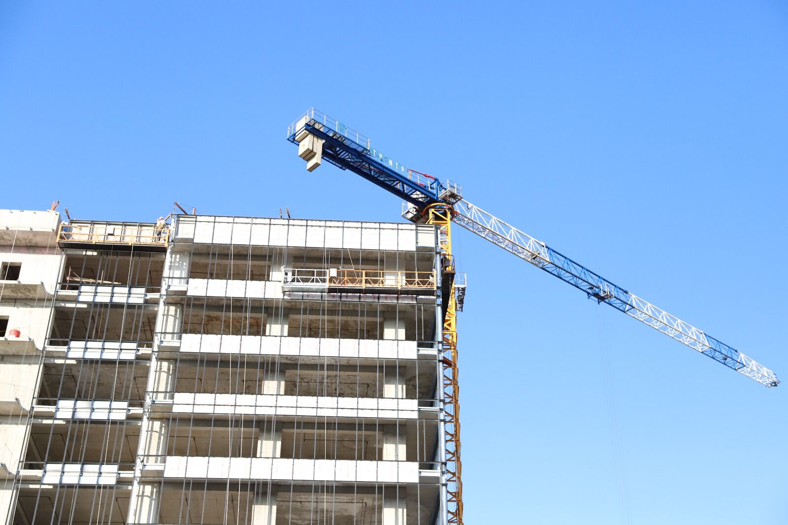 Надо поднажать!