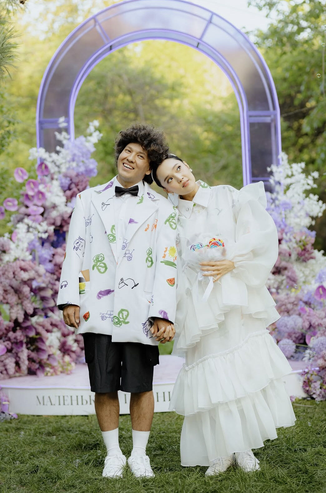 Жетілген лесбиянка әйелдердің порнофотосуреттері