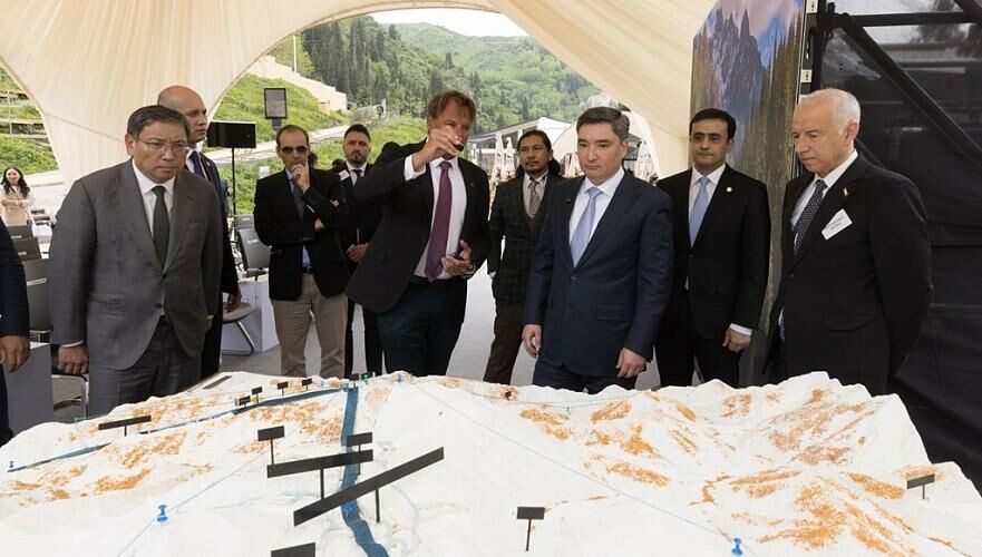 Бектенов изучил планы дальнейшего развития Алматинского горного кластера