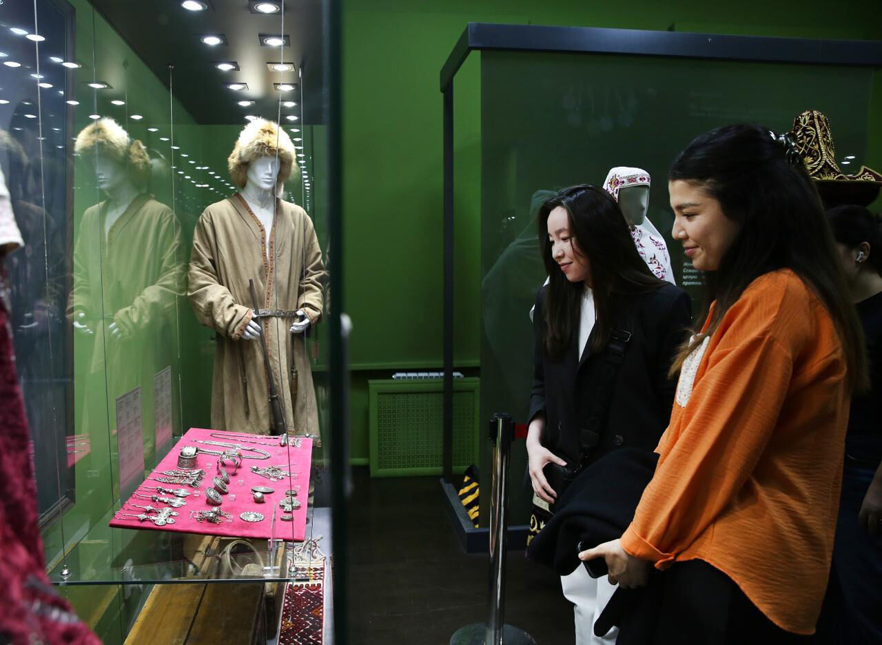 Не спится? Иди в музей!