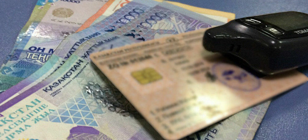 Мужчину задержали по делу о мошенничестве с водительскими правами в Туркестане